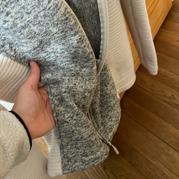 North face fleece jacket - Picture 5 of 6